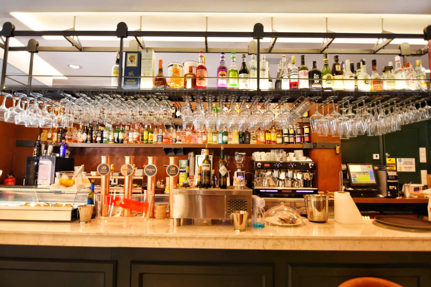fotografía de los servicios del restaurante